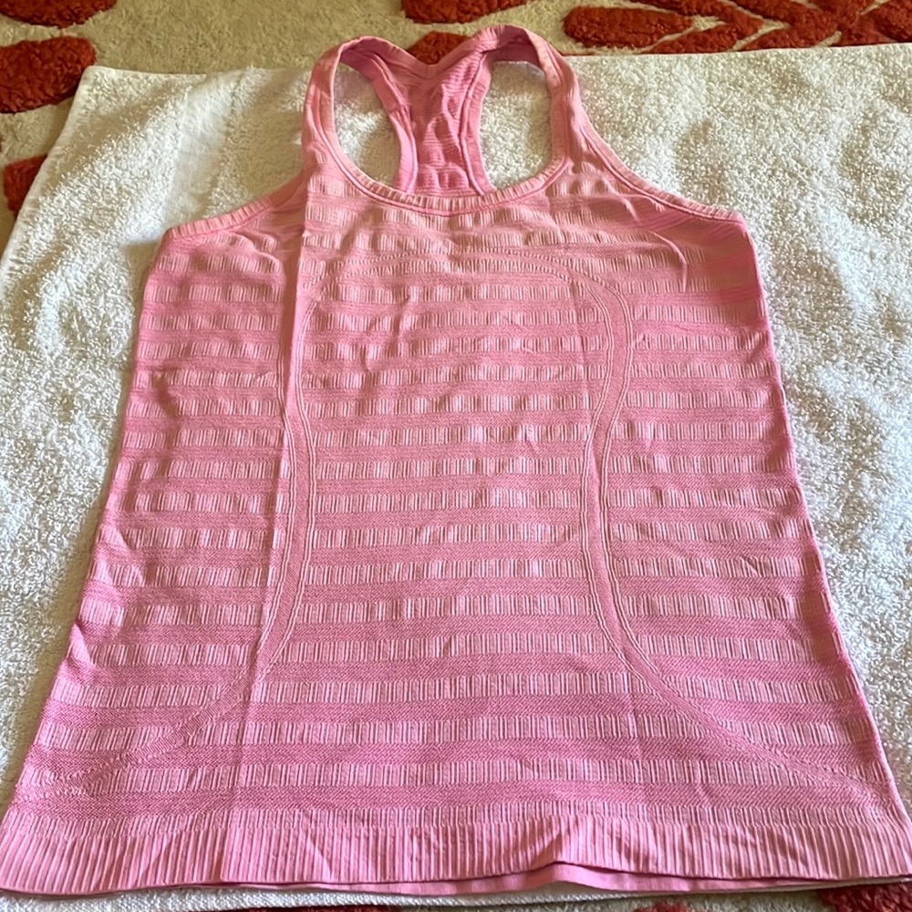 Lululemon swiftly tank